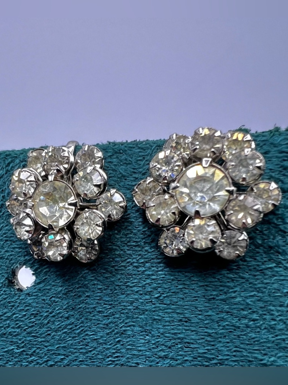 Rhinestone SPARKLE Silver-Tone Clear Crystal Flower Cluster Earrings CLIP-ON